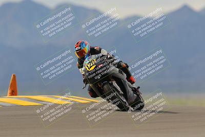 media/Sep-11-2022-SoCal Trackdays (Sun) [[81b7e951af]]/Turn 9 (930am)/